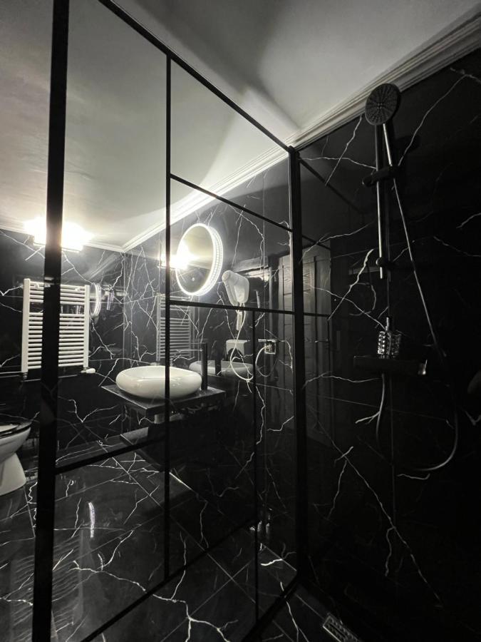 Luxor - Jacuzzi&Cozy Apartments シビウ エクステリア 写真