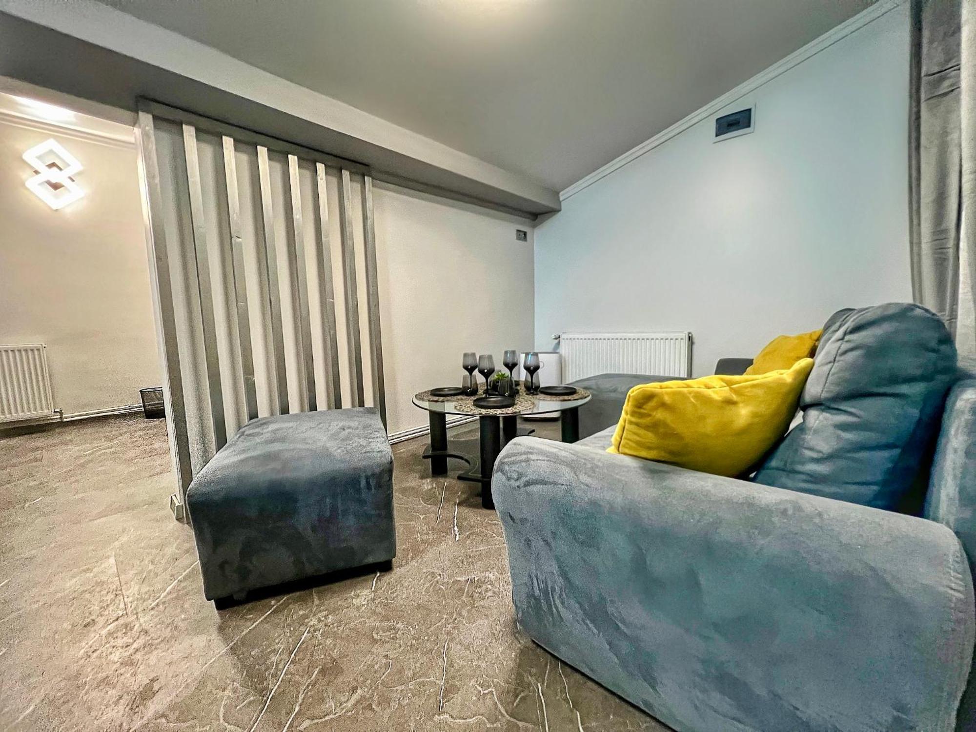 Luxor - Jacuzzi&Cozy Apartments シビウ エクステリア 写真